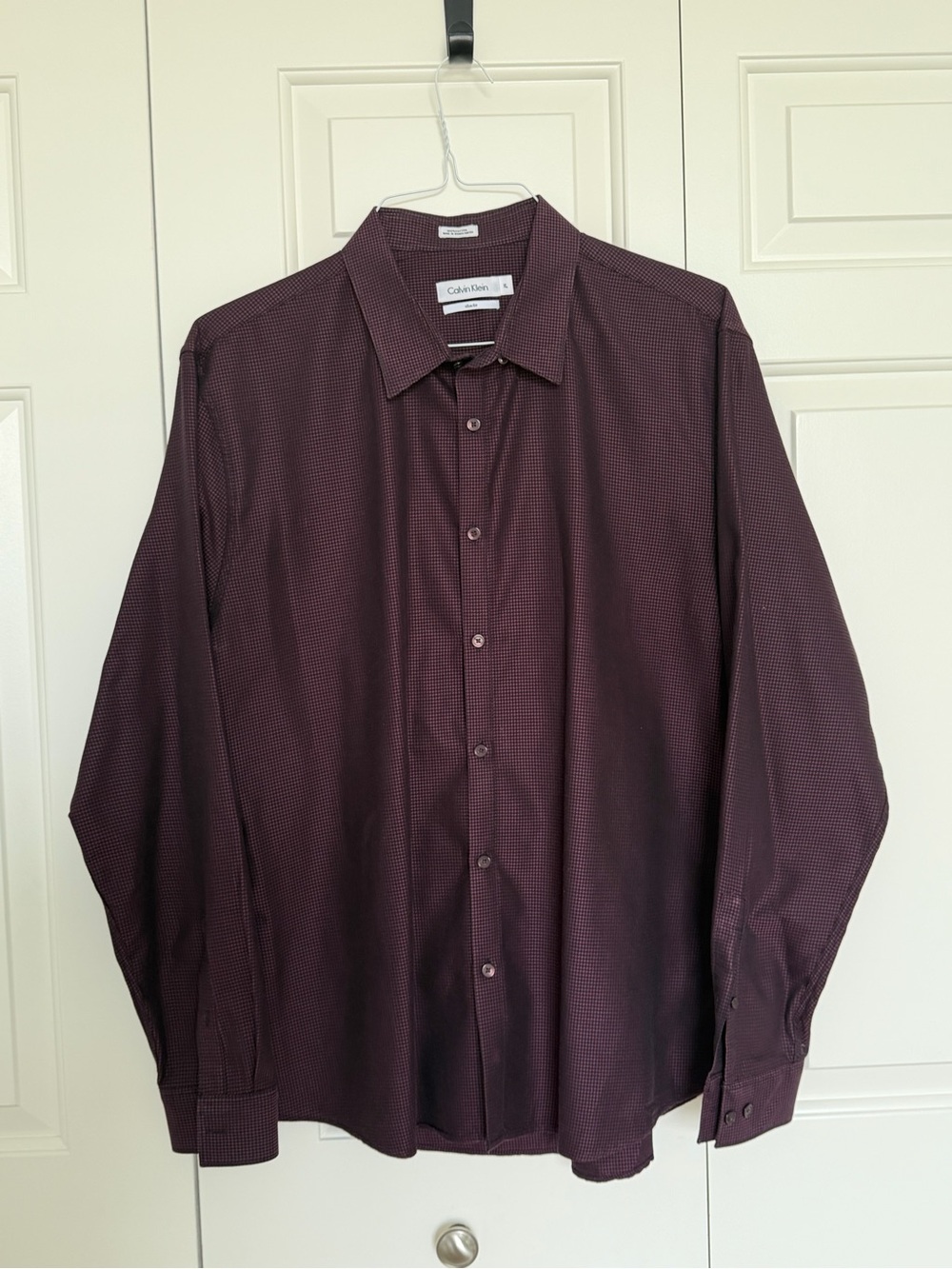 Calvin Klein Men's Slim Fit Burgundy Button-Down Dress Shirt
